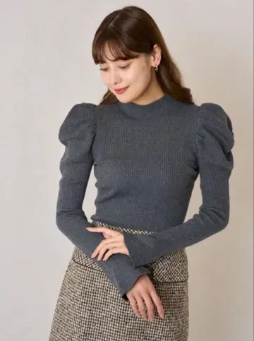 Her lip to 리브 리브 편 퍼프 슬리브 스웨터