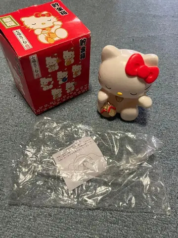 헬로키티 칠복키티 고양이 저금통 조리 플라스틱제