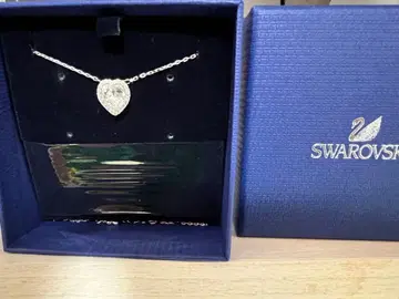Swarovski 하트형 실버 목걸이