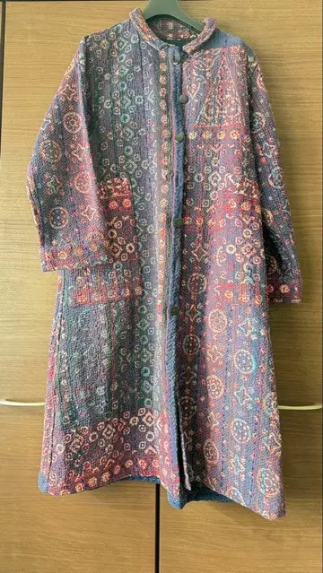 [ 한정판 판매 ] MALAIKA 구두리 자수 코트