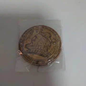 옥토패스 트래블러 SQUARE ENIX CAFE 리프 코인