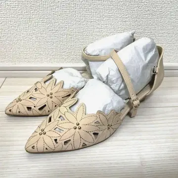 MELMO 꽃무늬 컷 아웃 샌들