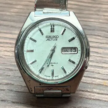 SEIKO 세이코 아크릴 스탠드 자동 와인딩 7019-8010