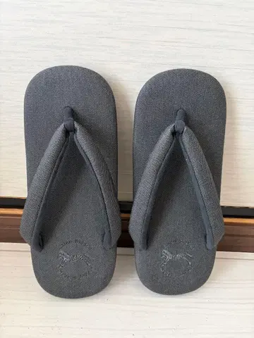 카렌 로쏘 조리 M