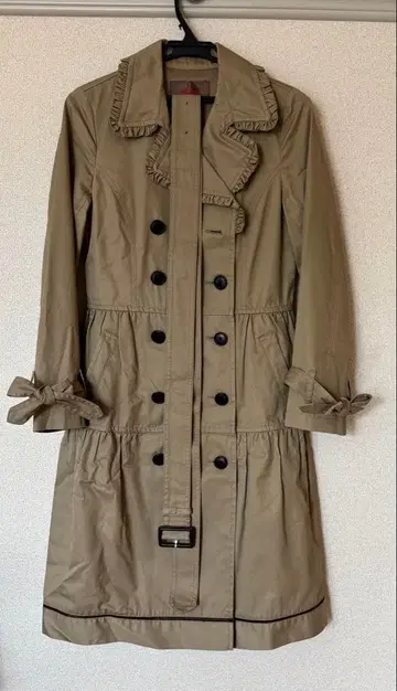 핑크하우스 베이지 프릴 트렌치코트 소매 리본 벨트 포함