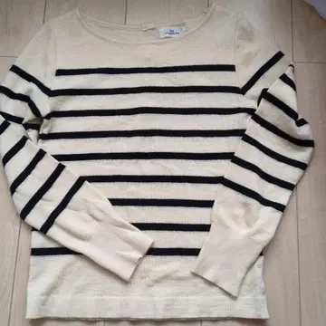 Viaggio Blu 스트라이프 긴팔 니트