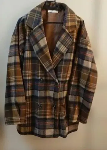 울 혼방 브라운 계열 체크 더블 브레스트 자켓
