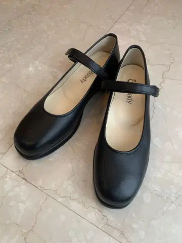 새상품 &steady 멜리 제인 23.5