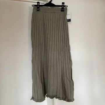 미사용 새상품 B.C STOCK 와이드 리브 니트 스커트