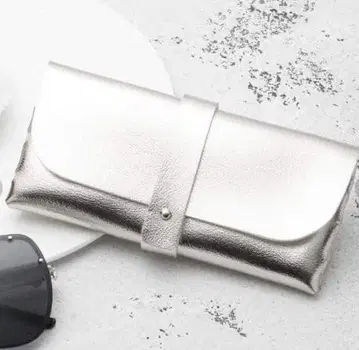 실버 안경 케이스