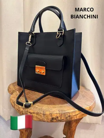 마르코 비앙키니 가죽 스퀘어 숄더백 블랙 이탈리아제