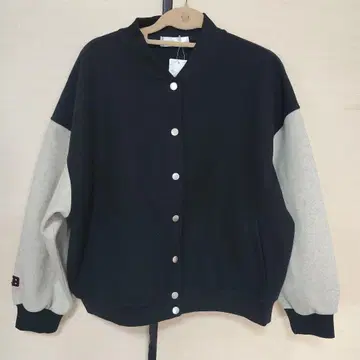 새상품 골든 베어 바시티 자켓