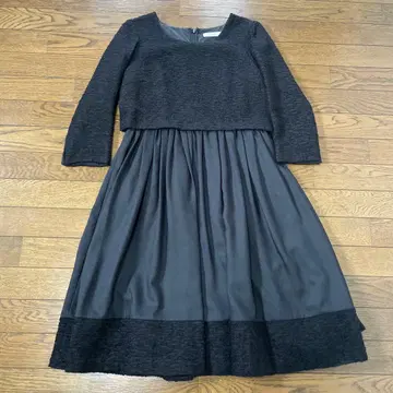 Cara 블랙 긴팔 무릎 기장 원피스 카라 디노스