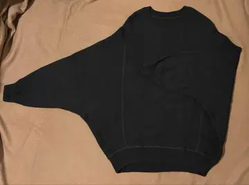 [antiqua] 안티카 코튼 돌먼 니트