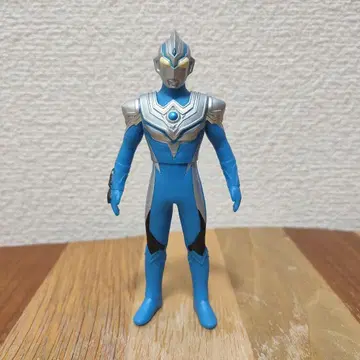 울트라 히어로 시리즈 67 울트라맨 후마 소프트 비닐 피규어