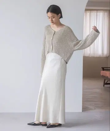 [ A part by ] 브라이트 내로우 스커트 S 사이즈