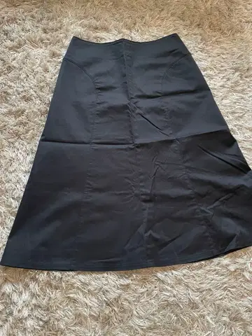 미셸클라인 다크 네이비 타이트 플레어 스커트 사이즈 38