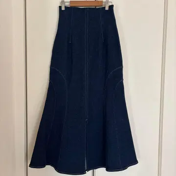 러그나문 다크 블루 데님 머메이드 스커트