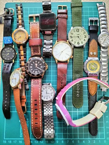 남성과 여성용 손목시계