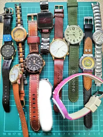 남성과 여성용 손목시계