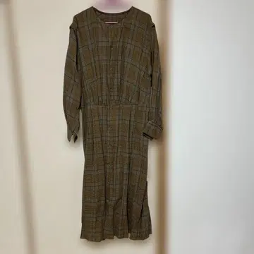 올리브 그린 체크 무늬 롱 원피스 nitoca