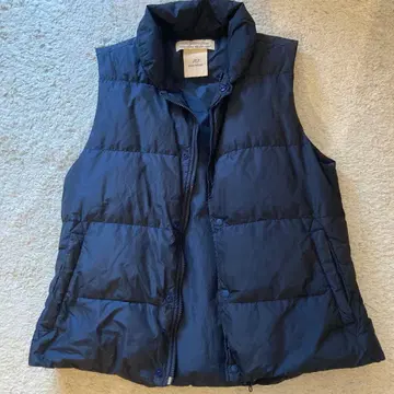 REMI RELIFE 레미 레리프 다운 베스트 네이비