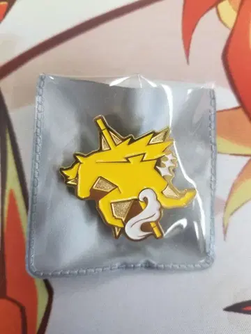 린바스 컴퍼니 햄햄빵빵 핀 배지 돈키호테