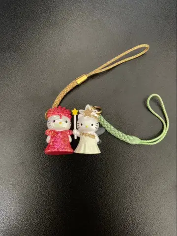 헬로키티 스트랩 묶음 판매 2세트