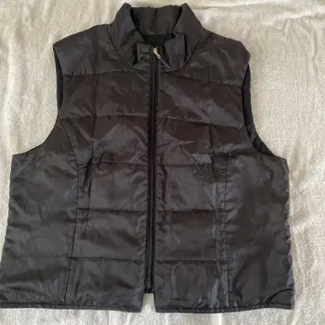 블랙 퀼팅 다운 베스트