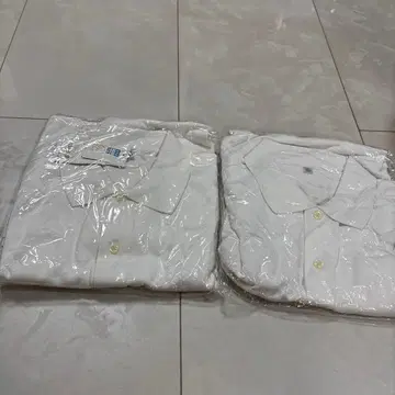 UNIQLO 유니클로 화이트 피케 셔츠 2장 세트