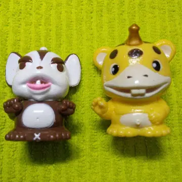 부스카와 차메곤의 손가락 인형