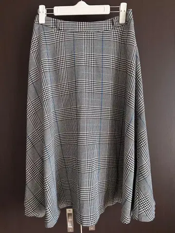 체크 무늬 플레어 스커트 38(M) PREFERIR