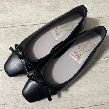 미사용 새상품 라우나 레어 발레 슈즈 블랙 21.5cm