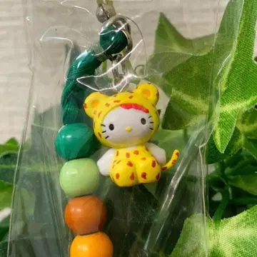 레어 HELLO KITTY IN THE JUNGLE 마스코트 스트랩