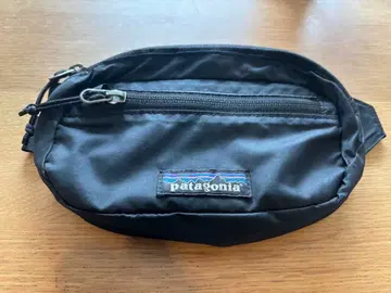 파타고니아 울트라라이트 블랙홀 미니 힙색