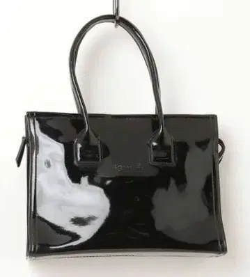 agnes b. 블랙 에나멜 핸드백 박스형 포멀하게도