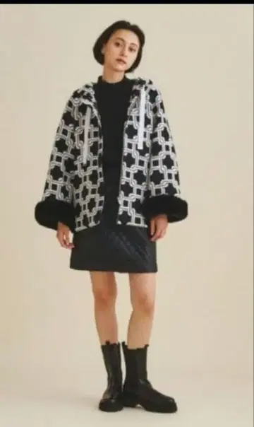 그레이스 클래스 키카 자카드 콤비 블루종 코트