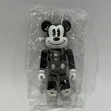 BE@RBRICK CHASE 미키 & 프렌즈 시크릿