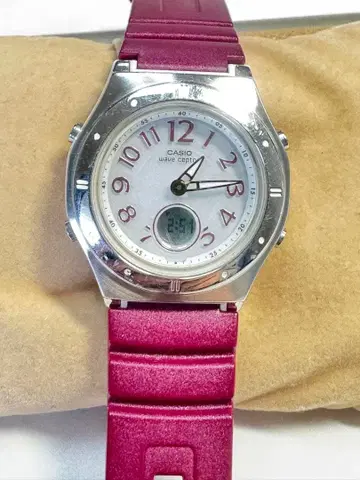 L937 손목시계 CASIO 웨이브 셉터 터프 솔라 아날로그-디지털 작동