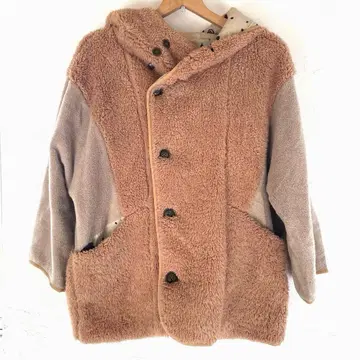 [ SUPER HAKKA ] 리버서블 보아 코트