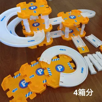 *중고* 다이소 입체 주차장 4상자분 자동차는 없습니다