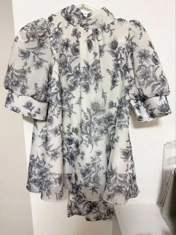 SNIDEL 오간자 시스루 블라우스