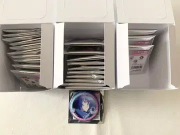 수호캐릭터 캔뱃지 24개 츠키요미 이쿠토 암니버스