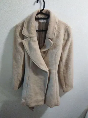 바이 바이 베이지 피 코트