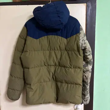 Karrimor 후드 부착 다운 자켓 올리브 카모플라쥬