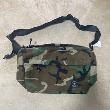 카모플라쥬 숄더백 캔버스