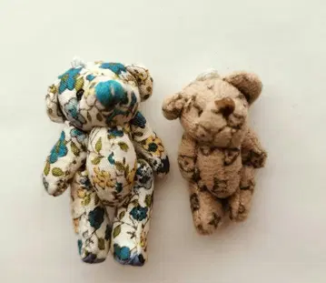 작은 봉제 인형 테디베어