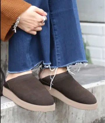 [ SUICOKE/스이콕 ] 무스탕 sabots 부츠 37 24