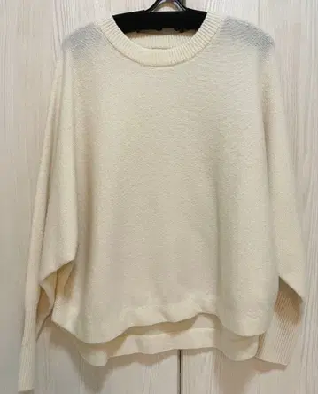 Spick & Span 아이보리 긴팔 니트