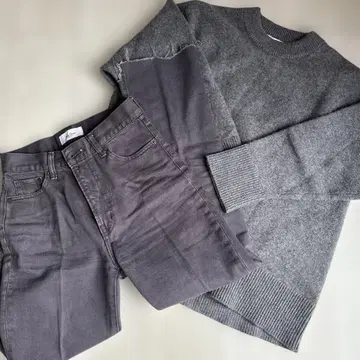 Mila Owen 그레이 스트레이트 데님 스웨터 세트
